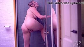 Charlie Forde Masturbates Pussy To Squirting Orgasm!