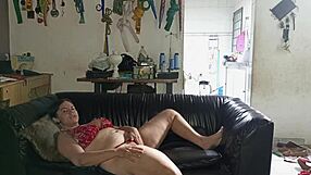 chatting about a fun session in the room with a curvy lady