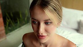 He Got Turned On by His Stepsister in Cute Stockings and Persuaded Her to Have Intense Sex