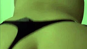 My gf's big buttocks bounce deliciously during sex