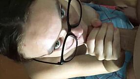 are you going to suck or talk my girlfriend cant suck with her mouth closed