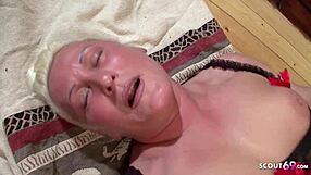 Dicke oma fickt stief enkel am wochenend besuch?