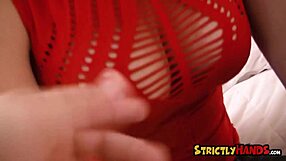 18-Year-Old Amateur Hottie Mae Lynn Delivers Intense POV Jerk Session