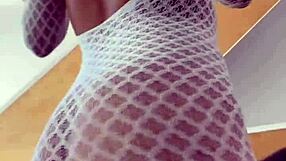 Balik Dallas Book Jumpa Eskor Petite 18+ Menggoda