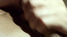 I couldn't hold it and came in the putinha's mouth!