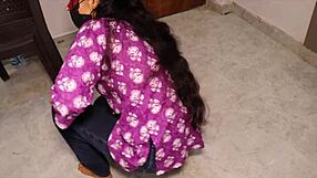 My sweet & shy indian girlfriend finally looses her virginity in my bed