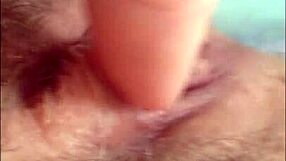 wet pussy playing so fun
