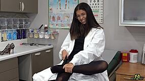 Aria Nicole gets a barefoot foot massage from Doctor Tampa at the hospital on Beat2FeetCom