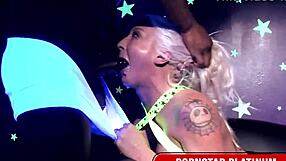 Leya Falcon screams in ecstasy as Rob Piper dominates her big ass bareback. Emotional cougar encounter!