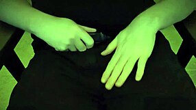 i masturbate curvy at the office risky homemade