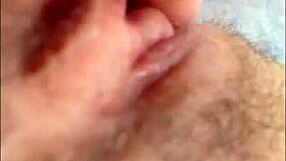 wet pussy playing so fun