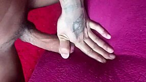 אהה כלומר מובילה אותך בסשן פטיש דילדו POV עם צעצועים... כן