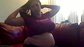 Azmiss stuffs ice cream into her big tits and ass