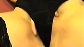 Amateur Couple Handjob Cumshot