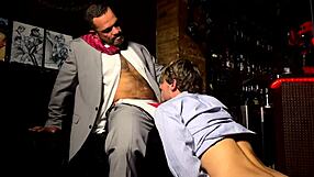 Intense bareback fuck! Roxas and Nicholas licking asses at Berlin Dark