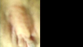 wet pussy playing so fun