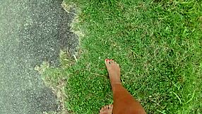 i walk barefoot on street and beach dirtying my feet for fetish