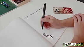 Öğrenci evde utangaç öğretmeninden hardcore anal dersi alıyor!