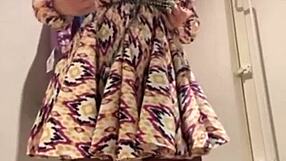 bbw gives blowjob in public