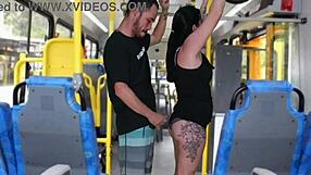 velho escroto da encoxada se masturba ate gozar na morena no onibus