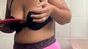 Making dinner for husband's friend, knowing I'll flash my big pussy lips?