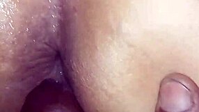 gledam svojo ženo analno jebati njen črni ljubimec medtem ko lizem creampie