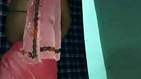 Hot Mujra In Saree By Shemale