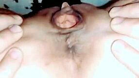 Io la skinny milf filmata con un muscoloso