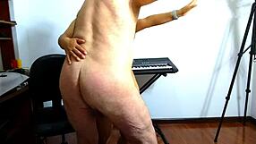 Hot Rhythmic Fucking With Monster Cock Gaping Ass