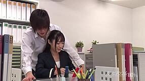 エッチな教育実習生～桃尻先生の悲劇～ 1