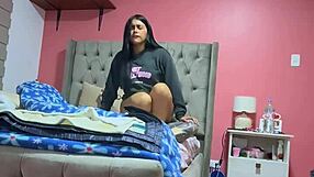 girlfriend's parents leave us alone for horny homemade sex?