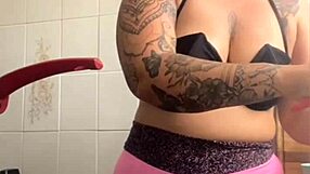 Making dinner for husband's friend, knowing I'll flash my big pussy lips?