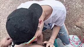 Novinho safado tomou leite na cara na praia