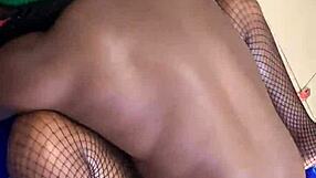 Is This Deep Missionary Sex With Girlfriend Romantic?