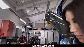 boy participates in kinky freeuse with momslave