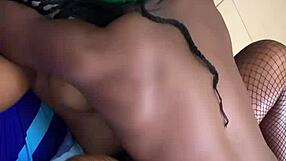 Is This Deep Missionary Sex With Girlfriend Romantic?