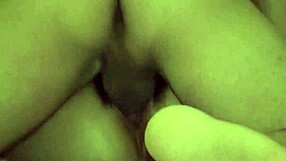 Aasialainen kiinalainen tyttö naidaan kovaan kotona creampie kanssa