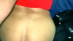 Rica gordita venezolana culona con colombiano le encanta en cuatro 4k