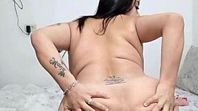 novinho dançando e fodendo gostoso com grandes peitos naturais