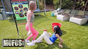 share my bf - daisy stone scarlett bloom - snap a snatch - mofos with group sharing