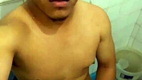 teen masturbating alone with cumshot in amateur video