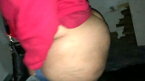 Big ass bbw flashes in public as homeless exhibitionist