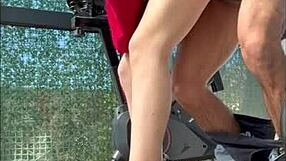 camara escondida hermanastra argentina mamando la verga en el gimnasio