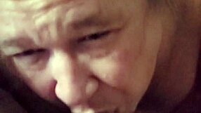 Watch This BBW SUCKING That Dick On Goodies!