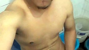 teen masturbating alone with cumshot in amateur video