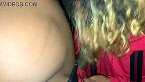 Big ass bbw flashes in public as homeless exhibitionist