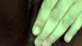 Teen Loves Rubbing Her Virgin Pussy