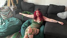 Poison ivy cosplay orgasm - vanessa strawberry
