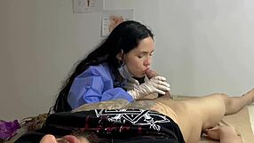 Doctora Culona Me La Chupa En La Consulta Del Hospital Me Corro En Sus Manos