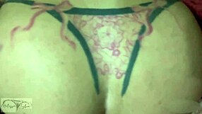 ifood delivery guy eats pussy and cums in mouth